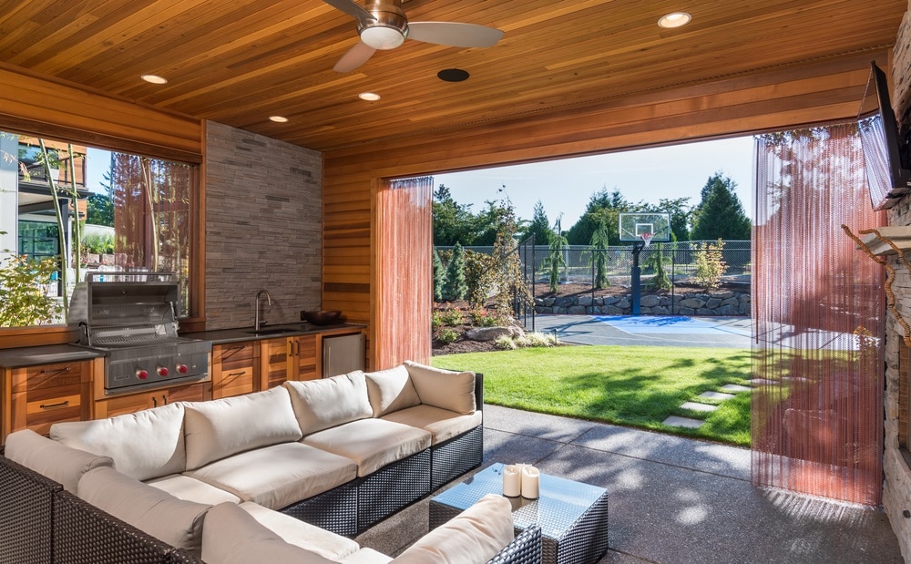 Certified Hot Shot Electric professionals install patio heaters and fans – licensed Tulsa electricians deliver safe, efficient outdoor comfort in Oklahoma.