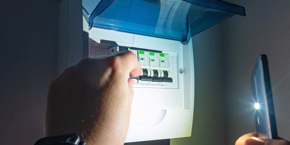 5 Causes of Electrical Fires in Homes